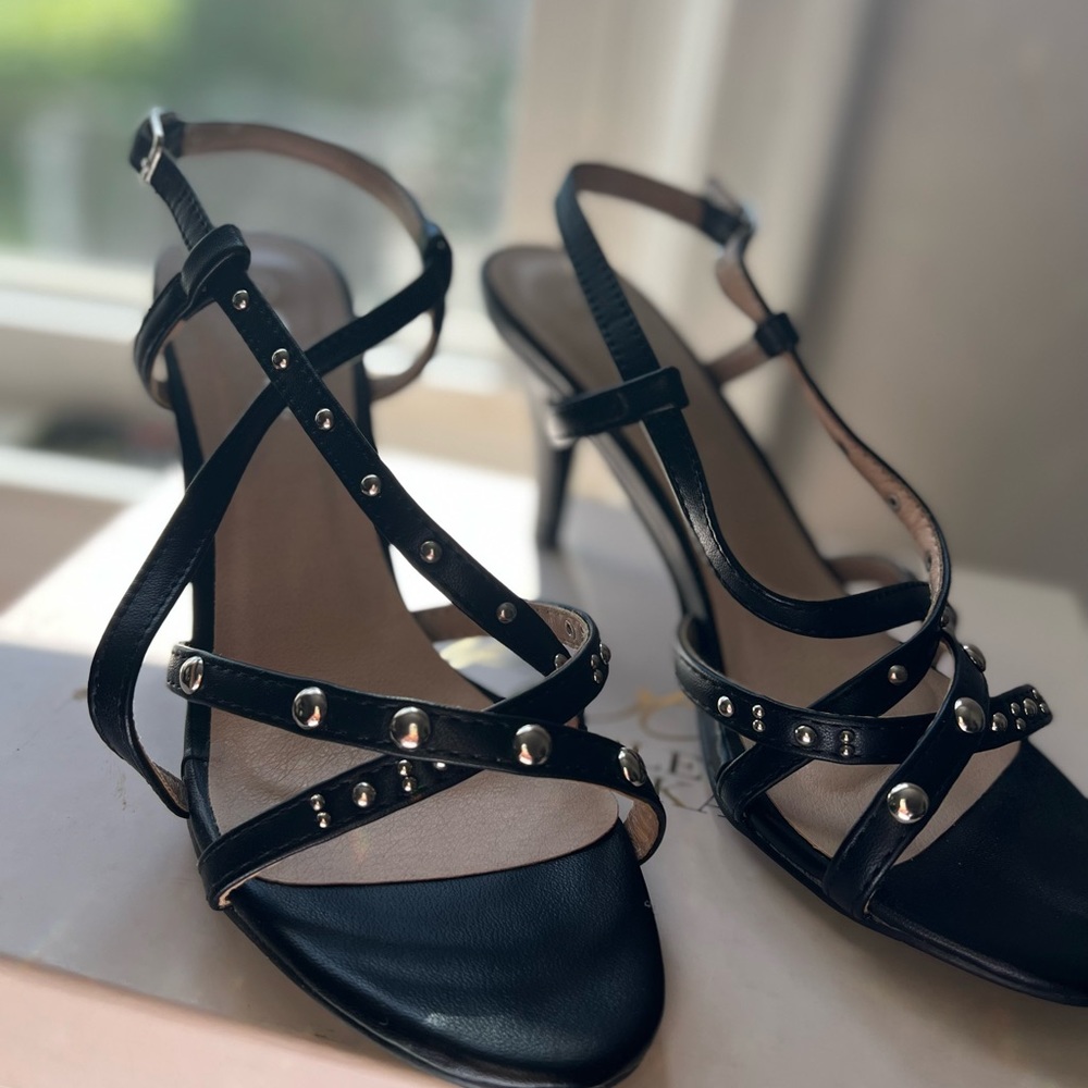 3 1/2 heels with sliver studs.